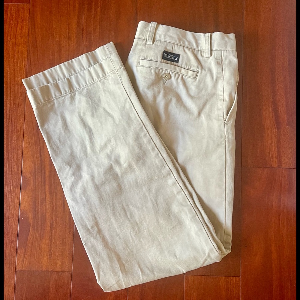 Nautica Men’s Classic Khaki Pants, W34,L32